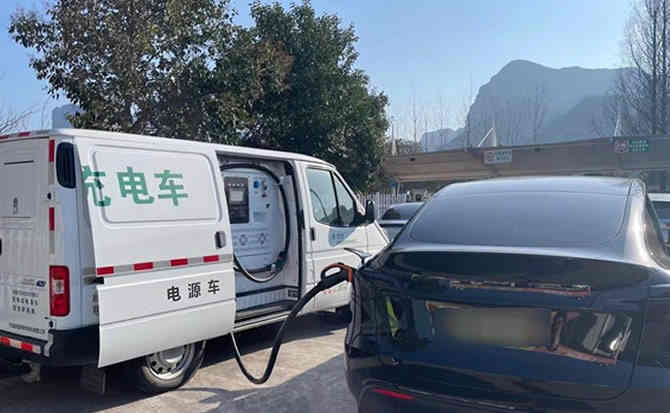 盐亭汽车搭电